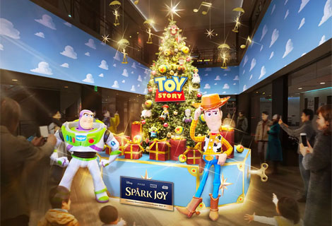 スカイビルの「TOY STORY TREE」