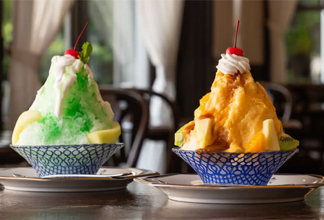 「クリームソーダ」と「プリン・ア・ラ・モード」