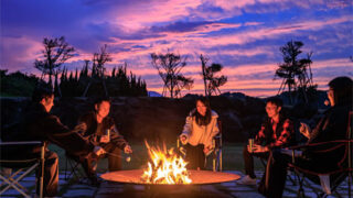 富士山と夕焼けに包まれる